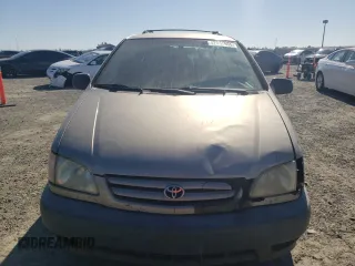 2001 Toyota Sienna LE with VIN 4T3ZF13C41U400383, listed as a Copart auction lot 47057865 with 271,432 mi miles and Salvage Title. Bid and sale history available at carsss.com. Image 5.