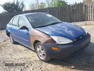 2002 Ford Focus SE with VIN 1FAFP34302W129809, listed as a IAAI auction lot 42083220 with 217,739 mi miles and . Bid and sale history available at carsss.com. Image 1.
