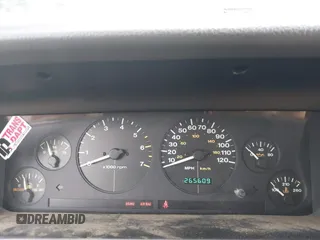 1996 Jeep Grand Cherokee Limited with VIN 1J4GZ78YXTC295872, listed as a IAAI auction lot 42339960 with 265,609 mi miles and . Bid and sale history available at DreamBid. Image 7.