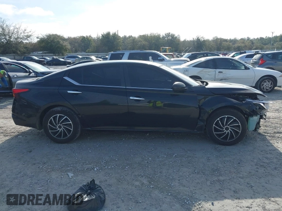 2022 Nissan Altima 2.5 S with VIN 1N4BL4BV5NN343130, listed as a IAAI auction lot 41432746 with 60,694 mi miles. Bid and sale history available at carsss.com. Image 13.