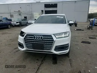 2019 Audi Q7 Premium Plus with VIN WA1LAAF71KD043207, listed as a Copart auction lot 51518805 with 89,782 mi miles and Salvage title. Bid and sale history available at DreamBid. Image 12.
