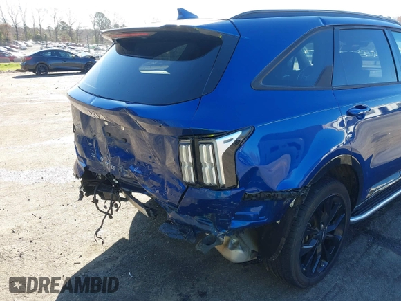 2022 Kia Sorento SX z VIN 5XYRKDLF4NG112780, wystawiony jako IAAI lot #41856274 z przebiegiem 27 415 mil mil oraz . Historia ofert i sprzedaży dostępna na DreamBid. Obrazek 17.