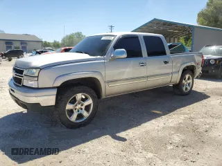 2006 Chevrolet Silverado 1500 LT1 with VIN 2GCEK13T361212206, listed as a Copart auction lot 53065865 with 185,982 mi miles and Salvage Title. Bid and sale history available at carsss.com. Image 1.