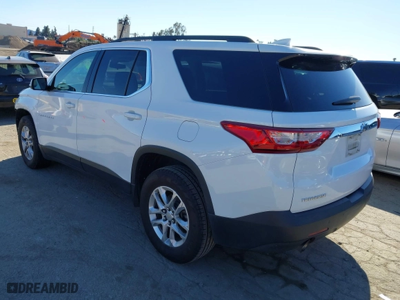 2019 Chevrolet Traverse LT Cloth with VIN 1GNERGKW7KJ203638, listed as a IAAI auction lot 41852018 with 98,677 mi miles. Bid and sale history available at carsss.com. Image 3.