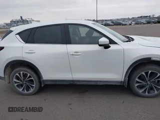 2023 Mazda CX-5 2.5 S Premium Plus Package with VIN JM3KFBEM8P0172177, listed as a IAAI auction lot 40933466 with 39,534 mi miles. Bid and sale history available at carsss.com. Image 13.