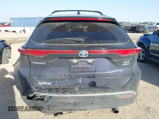 2021 Toyota Venza LE with VIN JTEAAAAH3MJ005992, listed as a IAAI auction lot 41741705 with 131,342 mi miles. Bid and sale history available at carsss.com. Image 16.