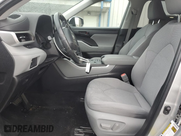 2022 Toyota Highlander LE with VIN 5TDZZRAH3NS103925, listed as a Copart auction lot 56159635 with 52,997 mi miles and Salvage title. Bid and sale history available at DreamBid. Image 7.