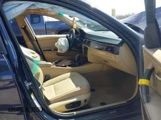2008 BMW 3 Series 328xi z VIN WBAVC93538K056827, wystawiony jako IAAI lot #41646425 z przebiegiem Nie podano mil oraz . Historia ofert i sprzedaży dostępna na DreamBid. Obrazek 5.