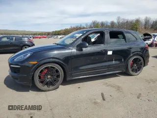 2014 Porsche Cayenne GTS z VIN WP1AD2A26ELA77822, wystawiony jako Copart lot #49171305 z przebiegiem Nie podano mil oraz Tytuł czysty. Historia ofert i sprzedaży dostępna na DreamBid. Obrazek 1.