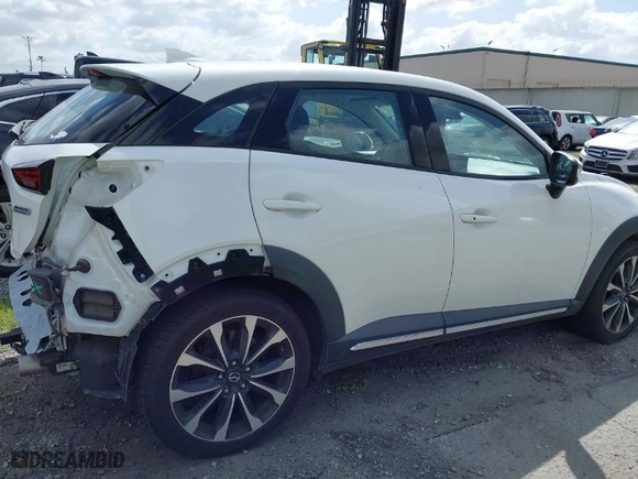 2019 Mazda CX-3 Grand Touring with VIN JM1DKFD73K0430078, listed as a IAAI auction lot 41696770 with NaN miles. Bid and sale history available at carsss.com. Image 13.