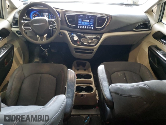 2017 Chrysler Pacifica Touring with VIN 2C4RC1DG7HR620969, listed as a Copart auction lot 53230055 with 185,754 mi miles and Salvage Title. Bid and sale history available at DreamBid. Image 8.
