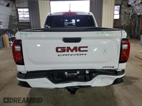 2024 GMC Canyon 4WD AT4 with VIN 1GTP6DEK6R1108208, listed as a Copart auction lot 79068054 with 8,342 mi miles and Salvage Title. Bid and sale history available at carsss.com. Image 6.