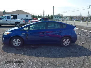 2010 Toyota Prius II with VIN JTDKN3DU2A0173643, listed as a IAAI auction lot 42088644 with 141,114 mi miles. Bid and sale history available at carsss.com. Image 14.