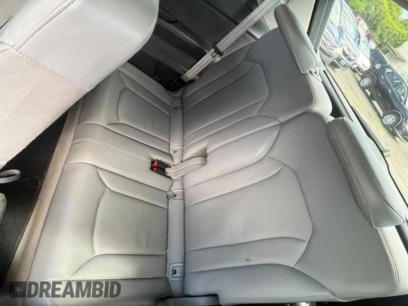 2017 Audi Q7 Prestige with VIN WA1VABF77HD014978, listed as a Copart auction lot 65847145 with 148,688 mi miles and Clean title. Bid and sale history available at DreamBid. Image 6.