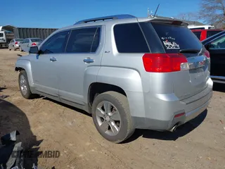 2015 GMC Terrain SLT with VIN 2GKFLYE33F6155603, listed as a IAAI auction lot 41487570 with 178,538 mi miles. Bid and sale history available at carsss.com. Image 3.