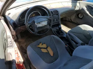 1993 Ford Probe z VIN 1ZVCT20A1P5218841, wystawiony jako Copart lot #56752065 z przebiegiem 289 913 mil mil oraz Tytuł czysty. Historia ofert i sprzedaży dostępna na DreamBid. Obrazek 8.