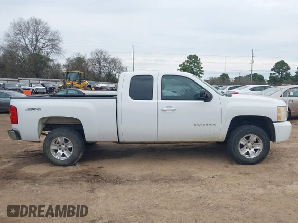 2011 Chevrolet Silverado 1500 Work Truck with VIN 1GCRKPE37BZ392695, listed as a IAAI auction lot 41654817 with 290,134 mi miles and . Bid and sale history available at DreamBid. Image 14.