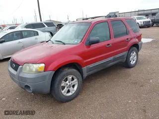 2007 Ford Escape XLT with VIN 1FMCU93167KB06439, listed as a IAAI auction lot 41906378 with 47,722 mi miles. Bid and sale history available at carsss.com. Image 2.