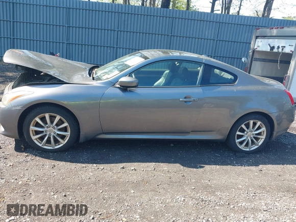 2011 Infiniti G37 x with VIN JN1CV6EL9BM264191, listed as a IAAI auction lot 42194997 with 197,337 mi miles and . Bid and sale history available at carsss.com. Image 14.