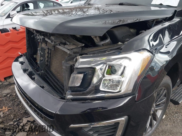 2020 Ford Expedition Max Limited with VIN 1FMJK1KT4LEA10805, listed as a IAAI auction lot 41719205 with 110,691 mi miles and . Bid and sale history available at DreamBid. Image 6.