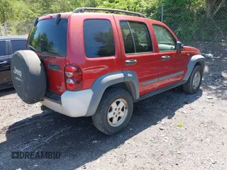 2006 Jeep Liberty Sport with VIN 1J4GL48K36W109720, listed as a IAAI auction lot 42125371 with 164,315 mi miles and . Bid and sale history available at carsss.com. Image 4.