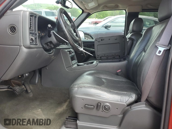 2004 Chevrolet Silverado SS z VIN 2GCEK19N641126491, wystawiony jako Copart lot #56732605 z przebiegiem 201 620 mil mil oraz Szkoda całkowita • Salvage title. Historia ofert i sprzedaży dostępna na DreamBid. Obrazek 7.