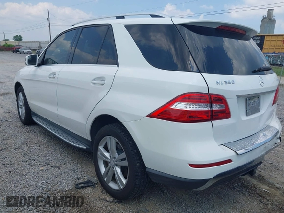 2015 Mercedes-Benz M 350 with VIN 4JGDA5JB0FA452749, listed as a IAAI auction lot 42412440 with 88,304 mi miles and . Bid and sale history available at DreamBid. Image 3.