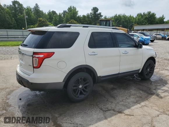 2011 Ford Explorer XLT with VIN 1FMHK8D89BGA34231, listed as a Copart auction lot 61854555 with 202,070 mi miles and Salvage title. Bid and sale history available at DreamBid. Image 3.