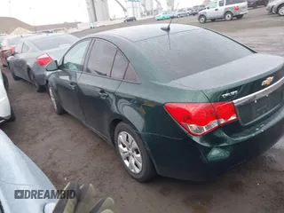 2014 Chevrolet Cruze LS with VIN 1G1PA5SGXE7121449, listed as a IAAI auction lot 41847667 with 161,033 mi miles and . Bid and sale history available at DreamBid. Image 3.