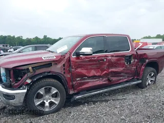 2022 Ram 1500 Laramie z VIN 1C6RREJM5NN165734, wystawiony jako IAAI lot #42307922 z przebiegiem 34 691 mil mil oraz . Historia ofert i sprzedaży dostępna na DreamBid. Obrazek 6.