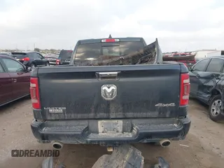 2019 Ram 1500 Limited z VIN 1C6SRFHT9KN594990, wystawiony jako IAAI lot #41760766 z przebiegiem 102 740 mil mil oraz . Historia ofert i sprzedaży dostępna na DreamBid. Obrazek 17.
