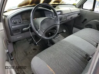 1997 Ford F-250 z VIN 3FTHF26H1VMA08574, wystawiony jako Copart lot #61541455 z przebiegiem Nie podano mil oraz Szkoda całkowita • Salvage title. Historia ofert i sprzedaży dostępna na DreamBid. Obrazek 8.