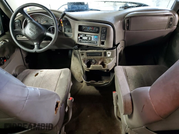 2004 GMC Safari z VIN 1GKDM19X94B501222, wystawiony jako Copart lot #87334014 z przebiegiem 287 482 mil mil oraz Szkoda całkowita • Salvage title. Historia ofert i sprzedaży dostępna na DreamBid. Obrazek 8.