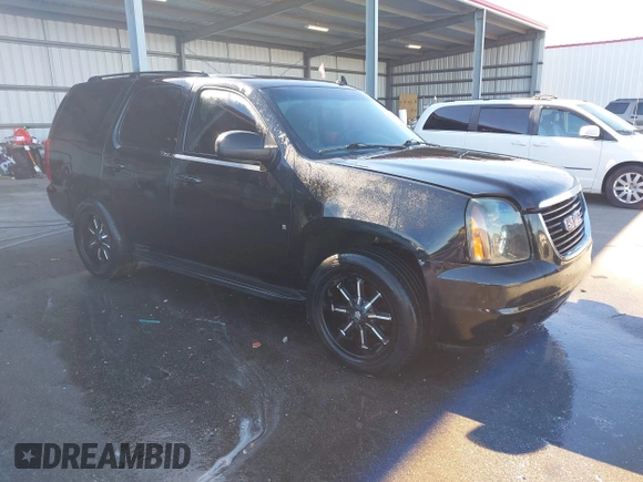 2008 GMC Yukon SLT w/4SB with VIN 1GKFC13JX8R208328, listed as a IAAI auction lot 41436830 with 271,681 mi miles. Bid and sale history available at carsss.com. Image 1.