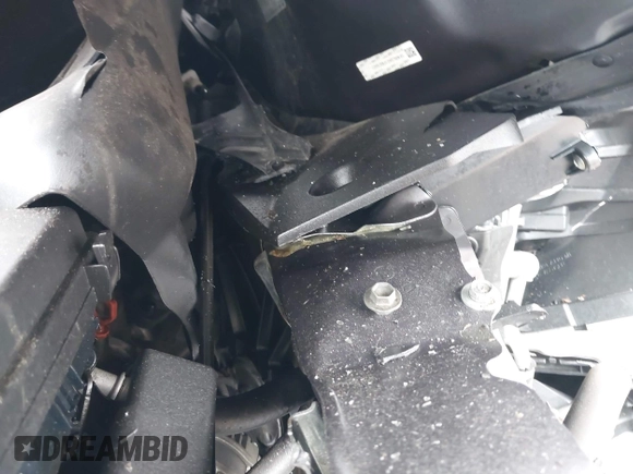 2015 Honda Odyssey LX с VIN 5FNRL5H21FB078427, выставлен на аукционе IAAI как лот 42000305 с пробегом Не указан миль и . История ставок и продаж доступна на DreamBid. Изображение 10.