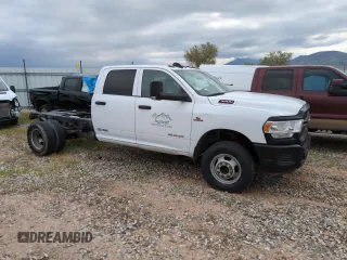 2022 Ram 3500 Tradesman z VIN 3C7WRTCL4NG156698, wystawiony jako Copart lot #54407965 z przebiegiem 92 713 mil mil oraz Czysty tytuł • Clean title. Historia ofert i sprzedaży dostępna na DreamBid. Obrazek 4.