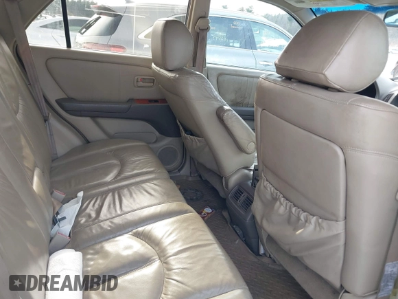 1999 Lexus RX 300 Luxury SUV with VIN JT6HF10U1X0088942, listed as a IAAI auction lot 41471680 with 193,592 mi miles. Bid and sale history available at carsss.com. Image 8.