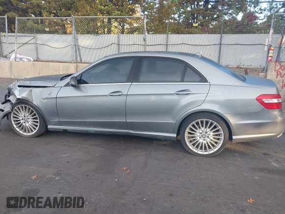 2011 Mercedes-Benz E 350 Luxury with VIN WDDHF8HB8BA421618, listed as a IAAI auction lot 40611654 with 209,449 mi miles and . Bid and sale history available at DreamBid. Image 14.