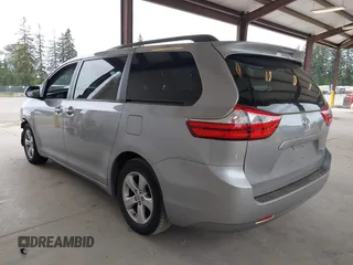 2017 Toyota Sienna LE Auto Access Seat с VIN 5TDKZ3DC4HS828226, выставлен на аукционе IAAI как лот 42283563 с пробегом 19 725 миль миль и . История ставок и продаж доступна на DreamBid. Изображение 3.