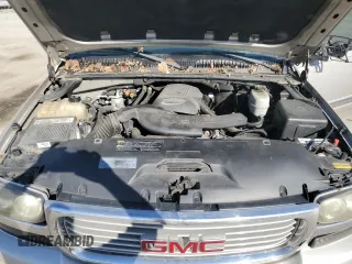 2004 GMC Yukon SLE with VIN 1GKEK13T74J249122, listed as a Copart auction lot 77323354 with 0 mi miles and Clean Title. Bid and sale history available at carsss.com. Image 12.