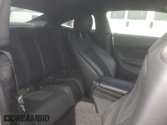 2018 Mercedes-Benz C 300 z VIN WDDWJ4JB5JF750528, wystawiony jako Copart lot #52203115 z przebiegiem 83 409 mil mil oraz Szkoda całkowita • Salvage title. Historia ofert i sprzedaży dostępna na DreamBid. Obrazek 10.