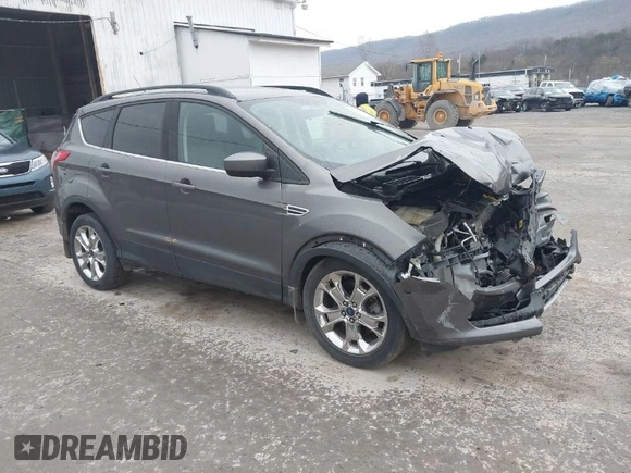 2014 Ford Escape SE with VIN 1FMCU9G9XEUB25240, listed as a IAAI auction lot 41936183 with 60,389 mi miles. Bid and sale history available at carsss.com. Image 1.