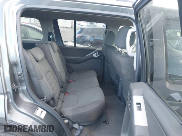 2008 Nissan Pathfinder SE with VIN 5N1AR18U88C606823, listed as a IAAI auction lot 41266052 with 158,182 mi miles. Bid and sale history available at carsss.com. Image 8.