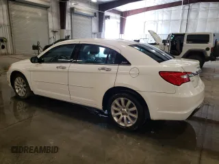 2013 Chrysler 200 Limited with VIN 1C3CCBCGXDN559321, listed as a Copart auction lot 56076125 with 193,861 mi miles and Clean Title. Bid and sale history available at DreamBid. Image 2.