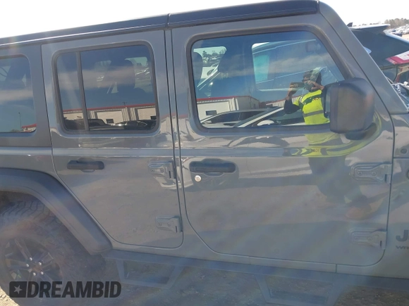 2021 Jeep Wrangler Unlimited Willys with VIN 1C4HJXDM6MW587152, listed as a IAAI auction lot 41687729 with 59,730 mi miles and . Bid and sale history available at DreamBid. Image 13.