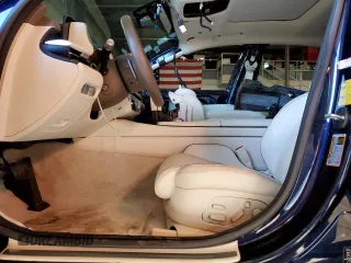 2023 Genesis G90 z VIN KMTFB4SD5PU008286, wystawiony jako Copart lot #43015795 z przebiegiem 10 556 mil mil oraz Szkoda całkowita • Salvage title. Historia ofert i sprzedaży dostępna na DreamBid. Obrazek 7.