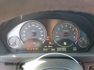 2018 BMW M3 z VIN WBS8M9C57J5L00814, wystawiony jako Copart lot #48780425 z przebiegiem 61 711 mil mil oraz Szkoda całkowita • Salvage title. Historia ofert i sprzedaży dostępna na DreamBid. Obrazek 9.