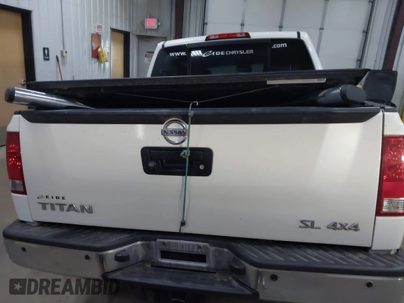 2014 Nissan Titan S with VIN 1N6AA0EC1EN504617, listed as a IAAI auction lot 41633861 with 65,047 mi miles. Bid and sale history available at carsss.com. Image 17.