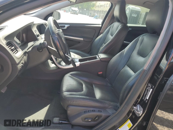 2016 Volvo S60 T5 Drive-E z VIN YV126MFJ7G2407868, wystawiony jako Copart lot #57819665 z przebiegiem 138 022 mil mil oraz Czysty tytuł • Clean title. Historia ofert i sprzedaży dostępna na DreamBid. Obrazek 7.