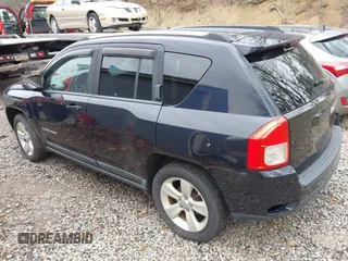 2011 Jeep Compass Latitude with VIN 1J4NT1FB8BD194438, listed as a IAAI auction lot 42130688 with 186,257 mi miles. Bid and sale history available at carsss.com. Image 3.